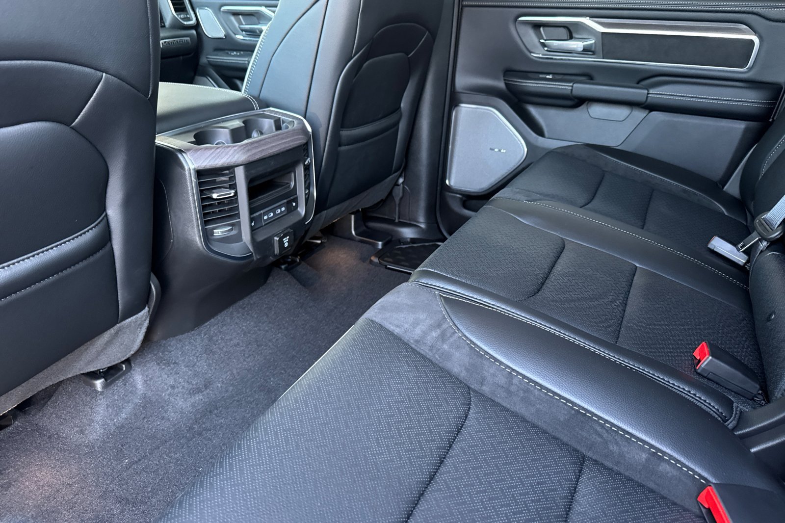 New 2026 RAM 1500 Laramie w/ Night Edition AWD/4WD image 11