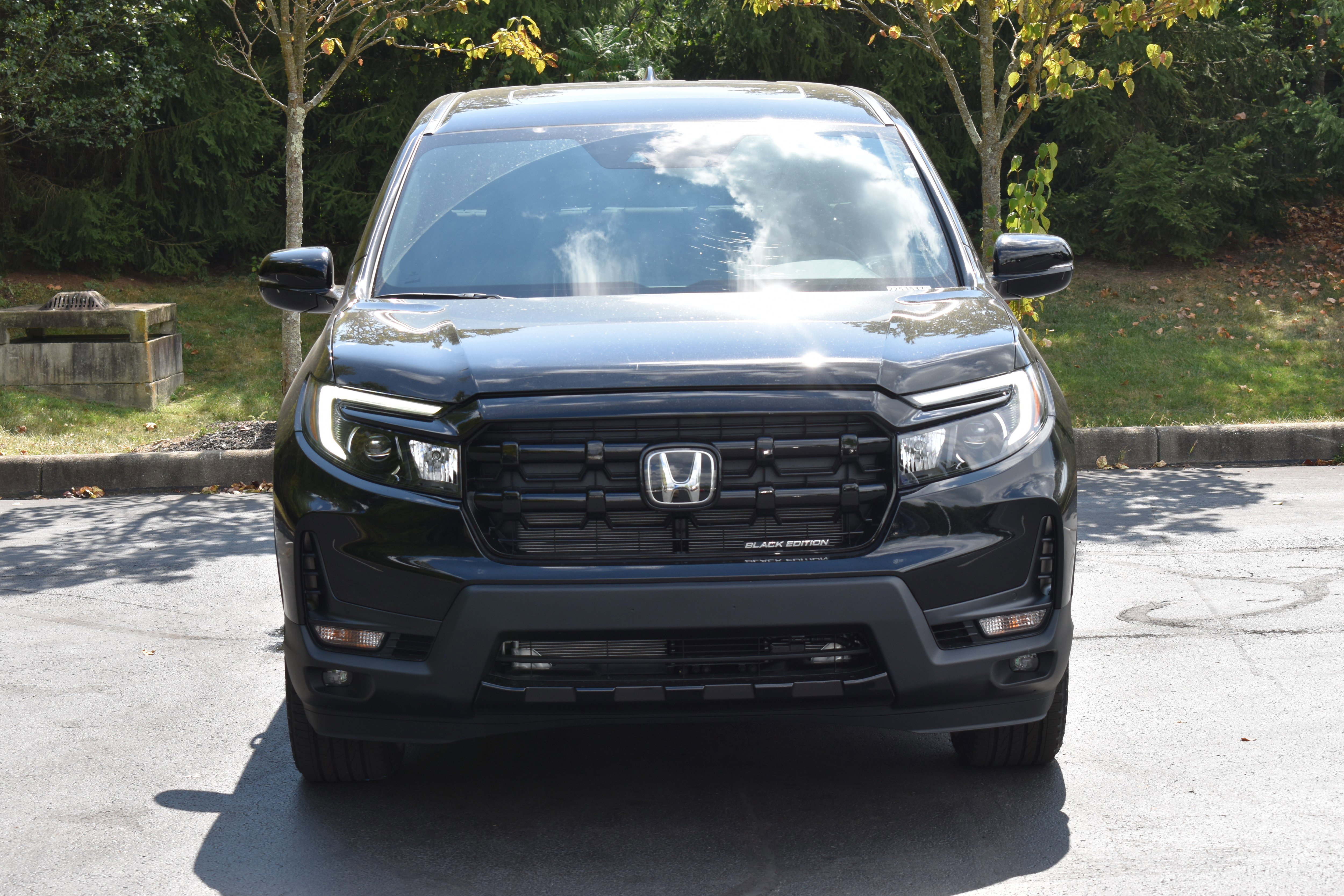 New 2026 Honda Ridgeline Black Edition image 2
