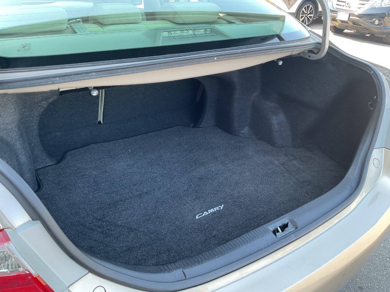 Used 2007 Toyota Camry LE FWD image 27