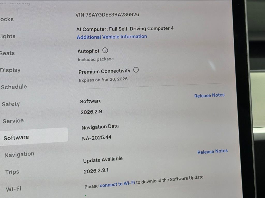 Used 2024 Tesla Model Y Long Range image 14