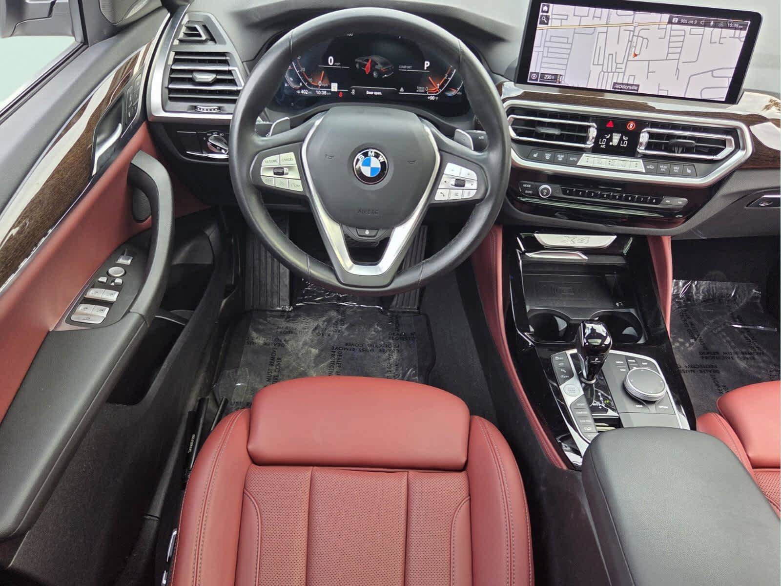 Used 2025 BMW X4 xDrive30i AWD/4WD image 13