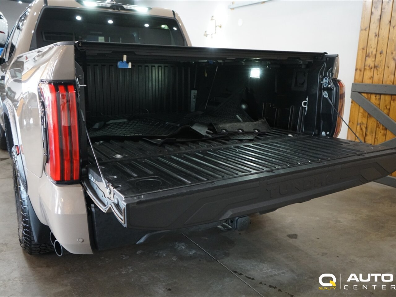 Used 2025 Toyota Tundra TRD Pro AWD/4WD image 11