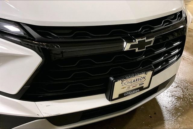 Used 2024 Chevrolet Blazer LT w/ Midnight/Sport Edition AWD/4WD image 10