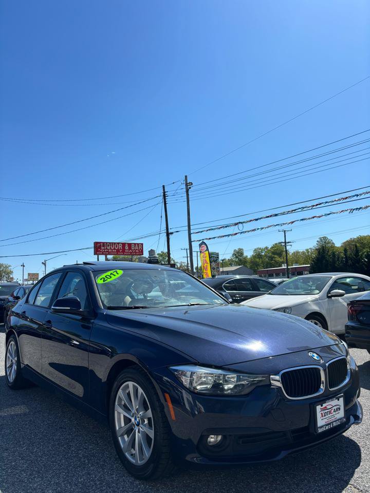 Used 2017 BMW 320i xDrive Sedan AWD/4WD image 7