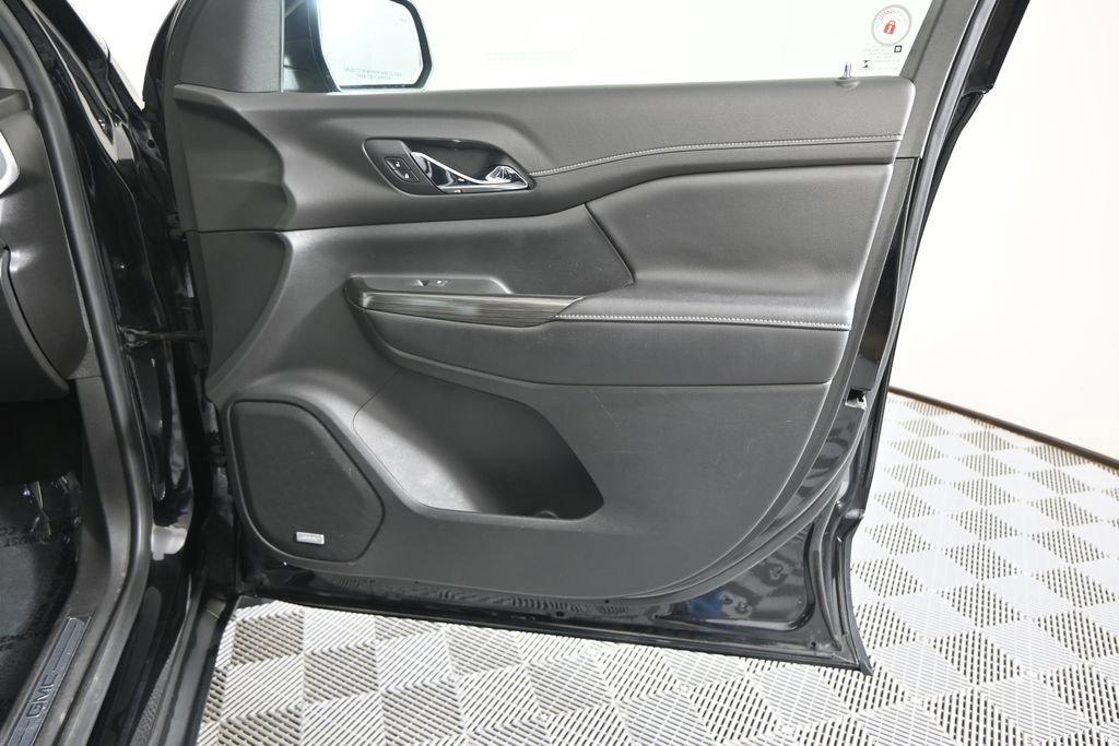 Used 2019 GMC Acadia SLT image 12