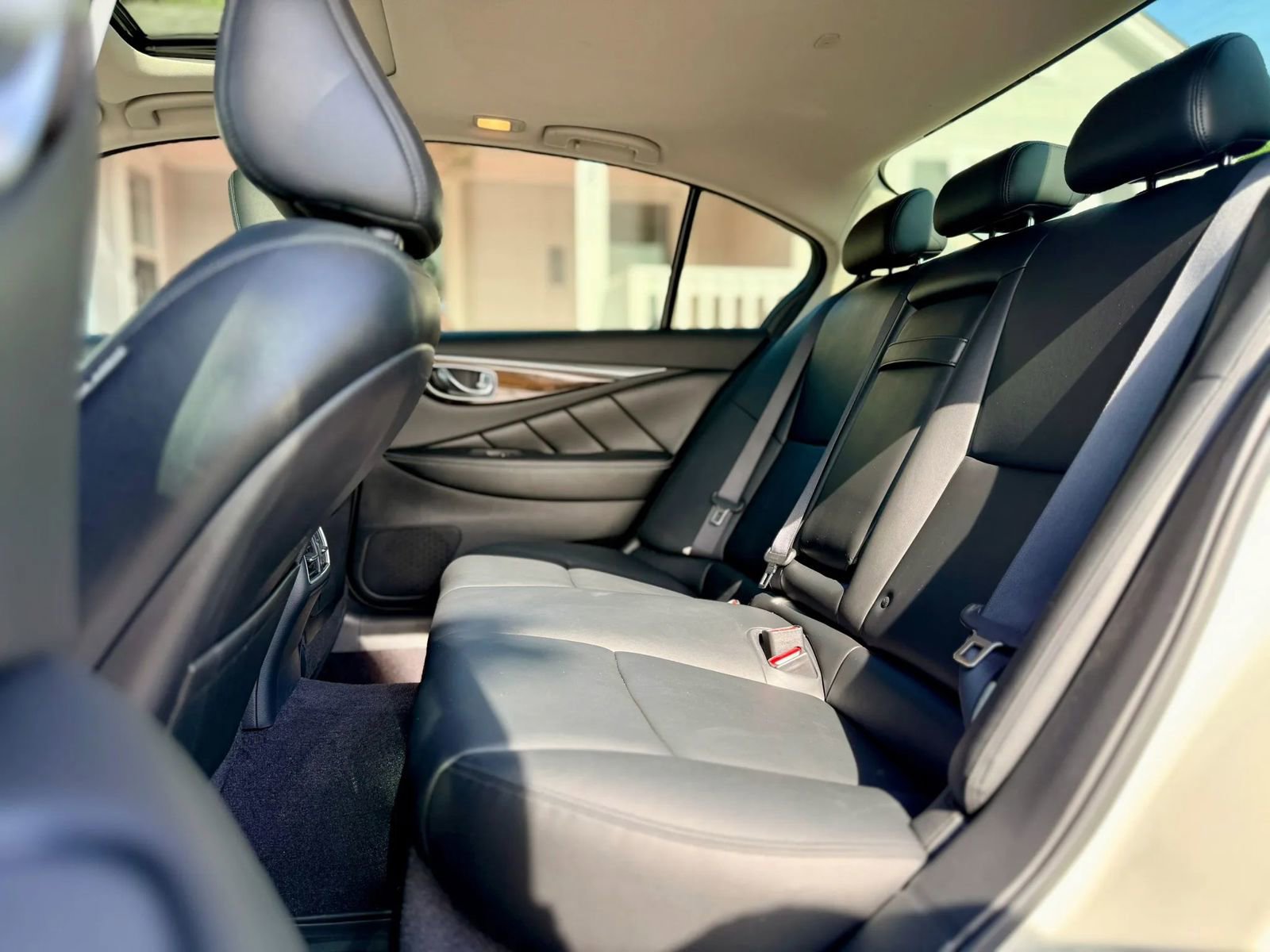 Used 2019 INFINITI Q50 Luxe w/ Cargo Package (L96) RWD image 21
