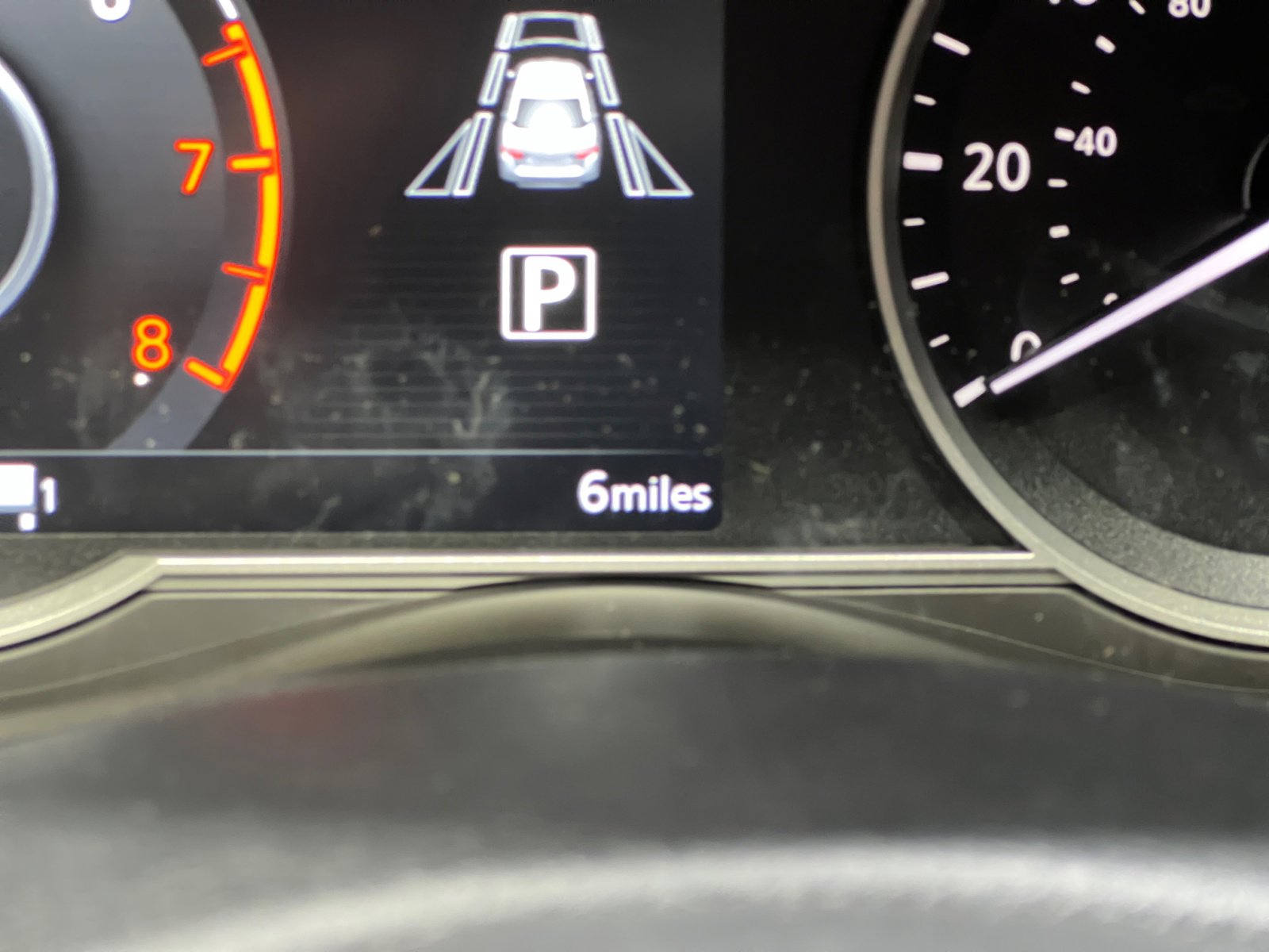 New 2025 Nissan Versa SR w/ Trunk Package image 11