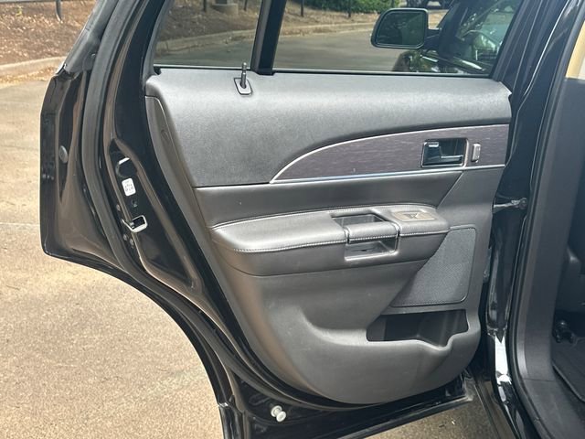 Used 2013 Lincoln MKX FWD image 23