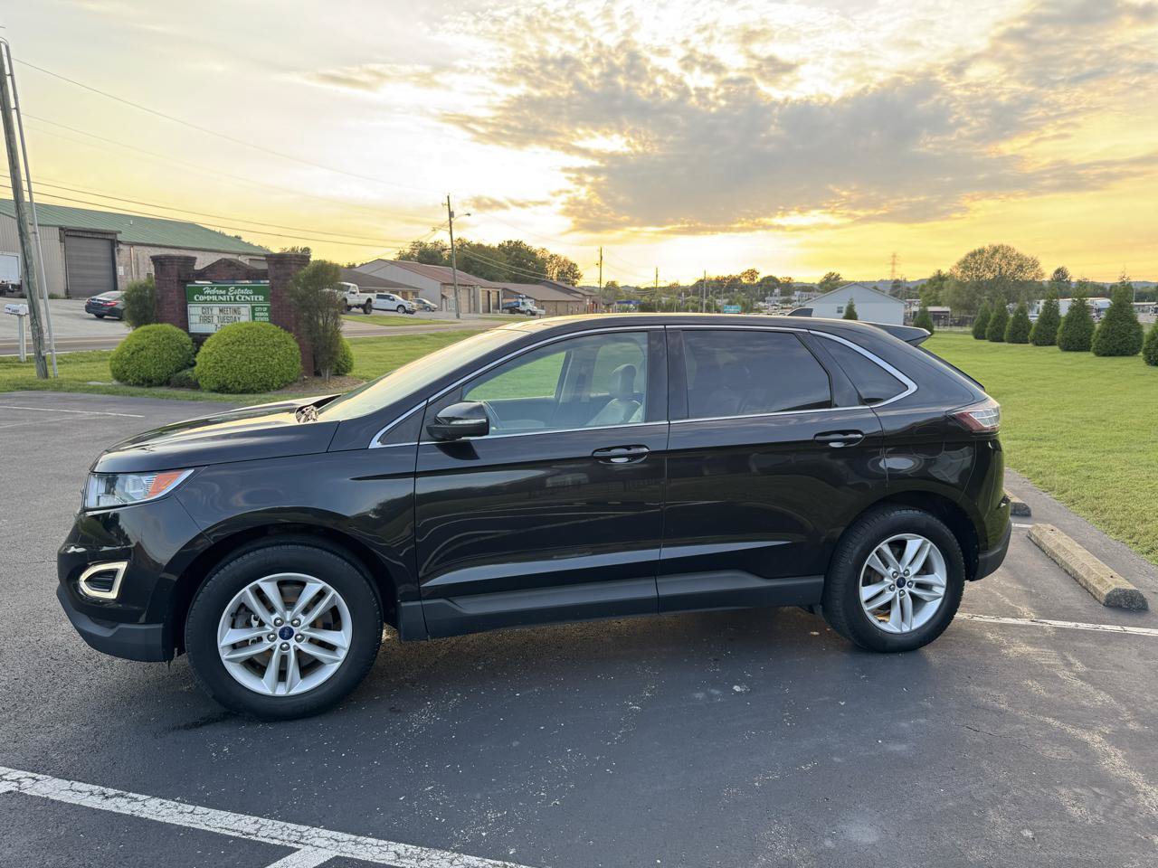 Used 2015 Ford Edge SEL w/ Equipment Group 201A AWD/4WD image 4