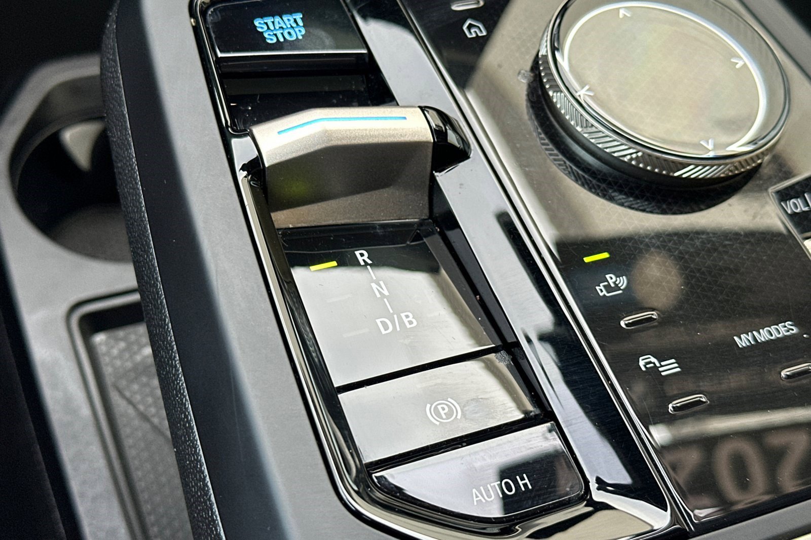 Certified 2024 BMW iX xDrive50 w/ Sport Package image 29