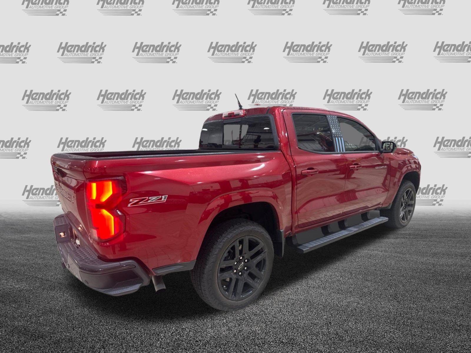Used 2025 Chevrolet Colorado Z71 w/ Technology Package AWD/4WD image 41