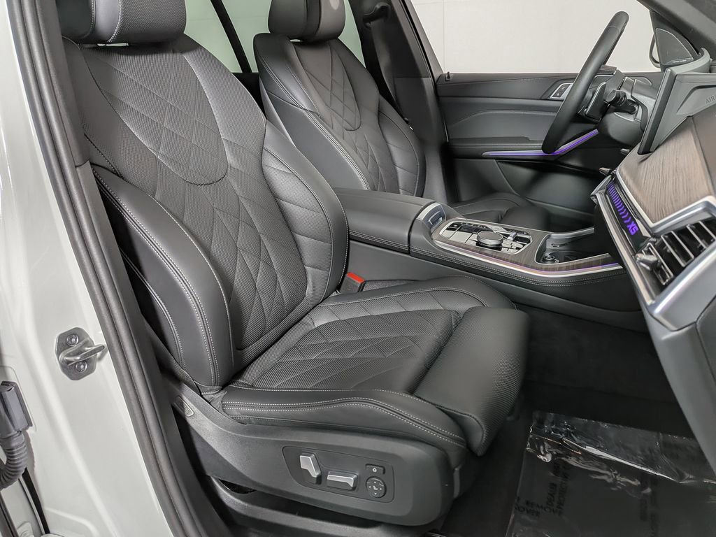 Certified 2025 BMW X5 xDrive40i w/ Premium Package image 29