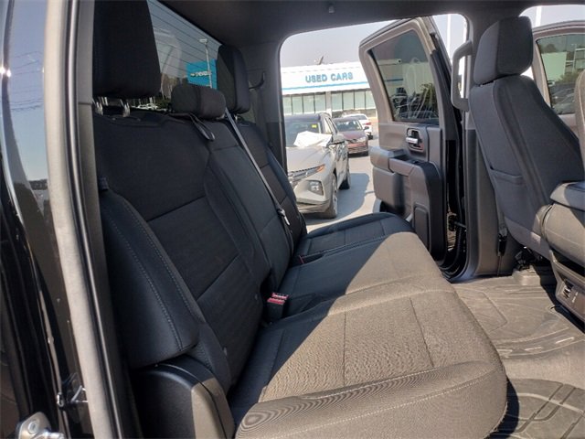 Used 2024 Chevrolet Silverado 2500 Custom w/ Custom Value Package image 23