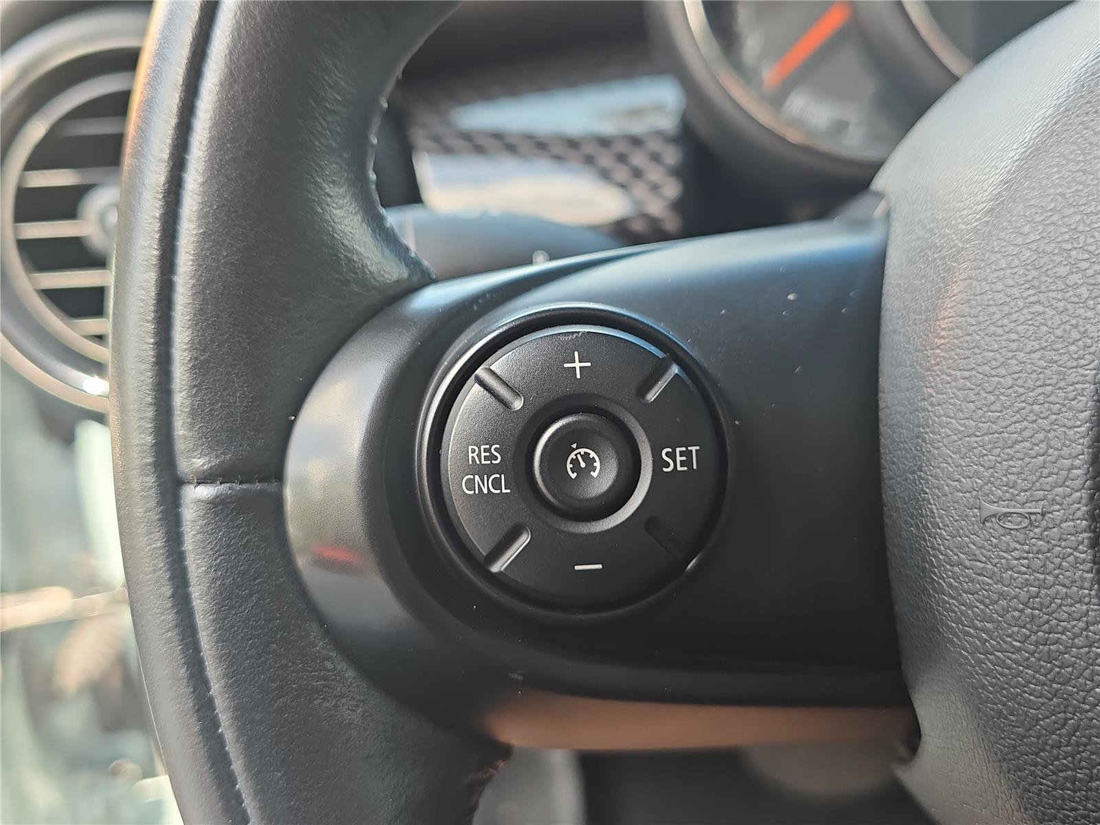 Used 2018 MINI Cooper S FWD image 22