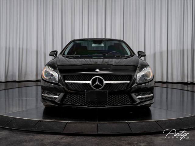 Used 2015 Mercedes-Benz SL 550 image 2