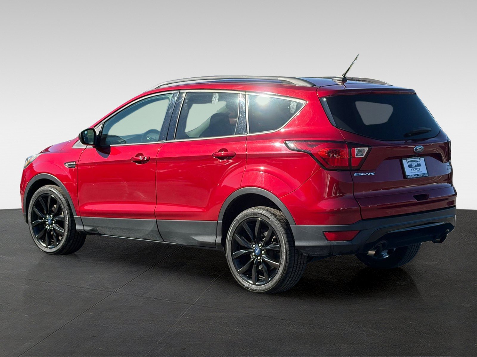 Used 2019 Ford Escape SE FWD image 7