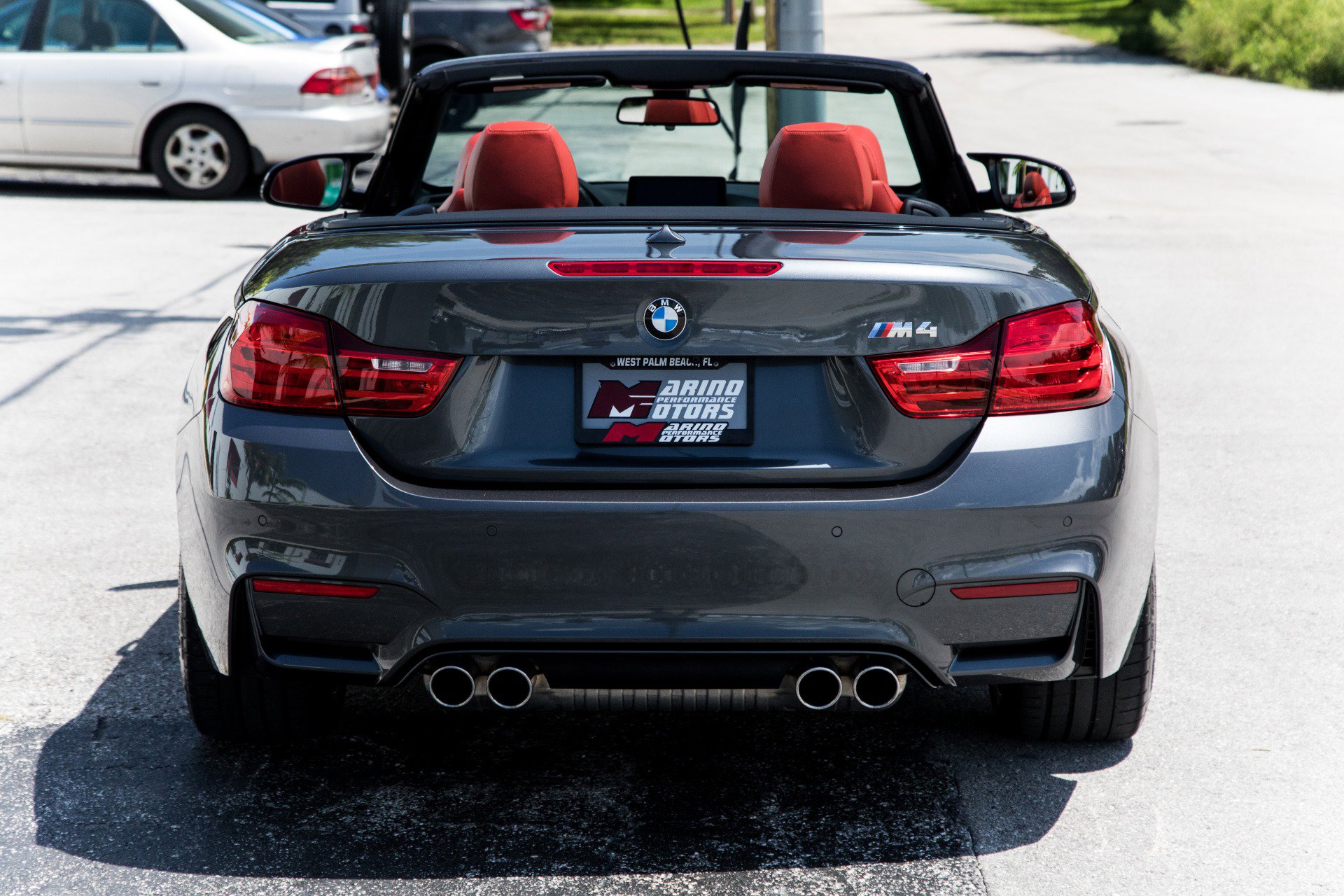 Used 2016 BMW M4 Convertible image 18