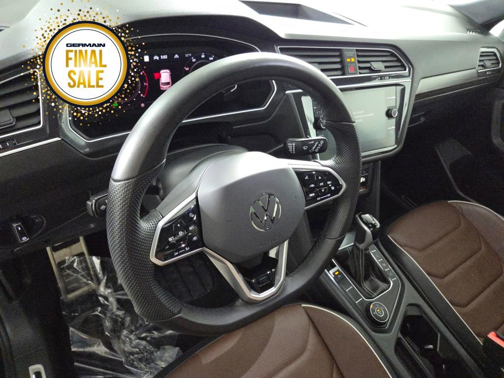 Used 2024 Volkswagen Tiguan SEL R-Line image 14