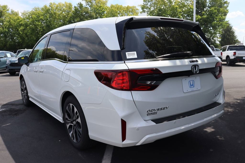 Certified 2026 Honda Odyssey Elite image 3
