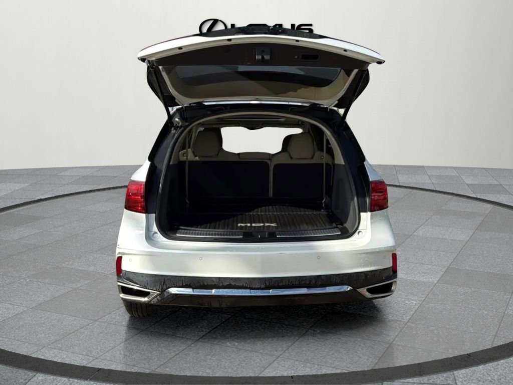Used 2019 Acura MDX FWD w/ Technology Package image 16