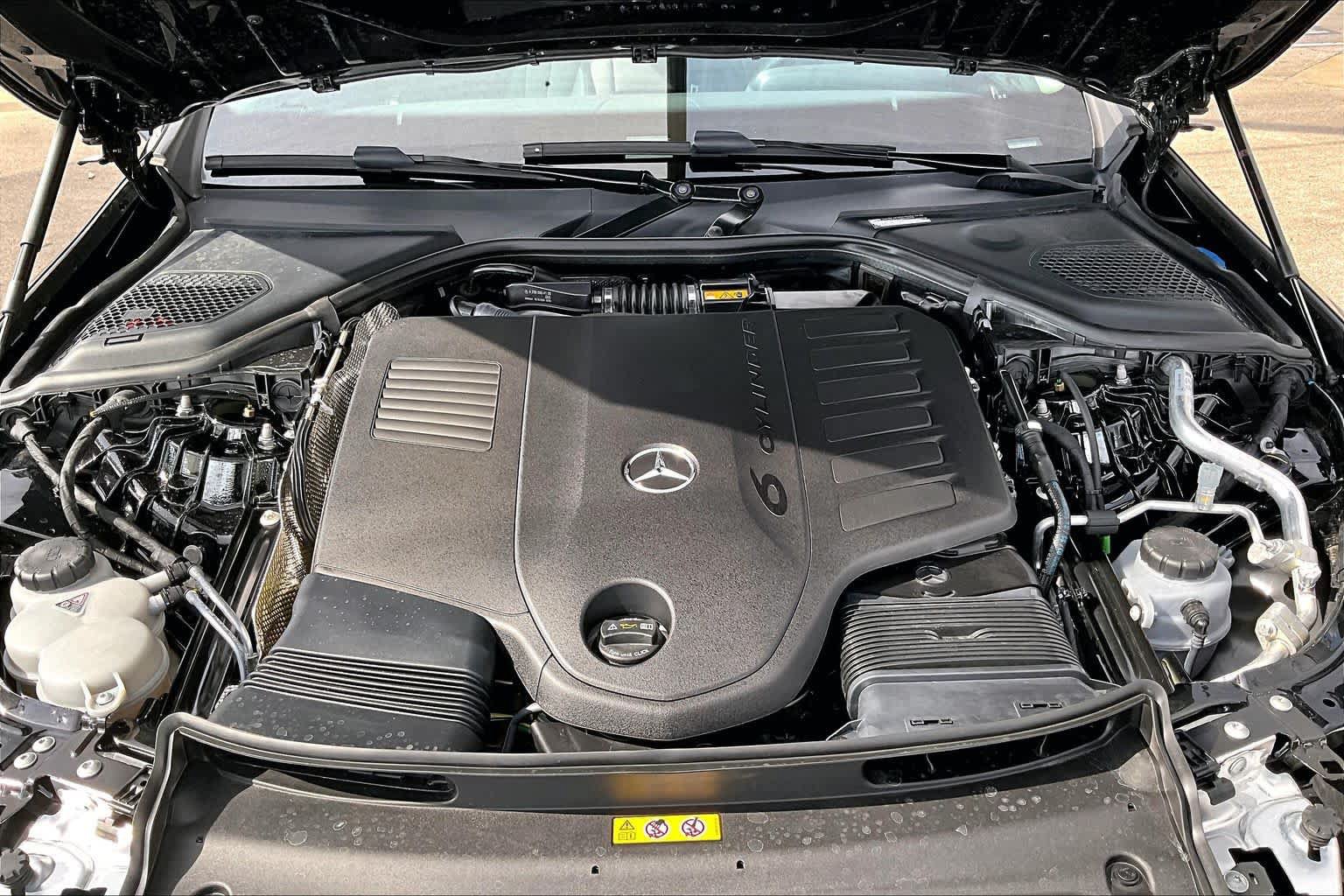Used 2025 Mercedes-Benz E 450 4MATIC All-Terrain Wagon image 31