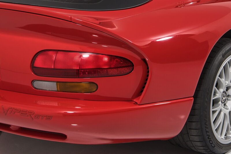 Used 2002 Dodge Viper GTS RWD image 40