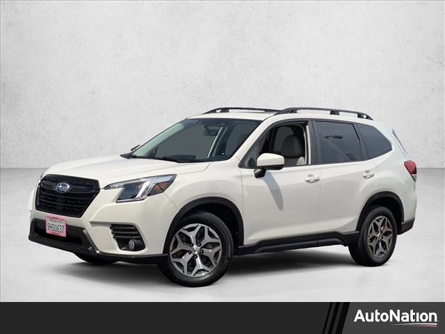 Used 2023 Subaru Forester Premium image 1