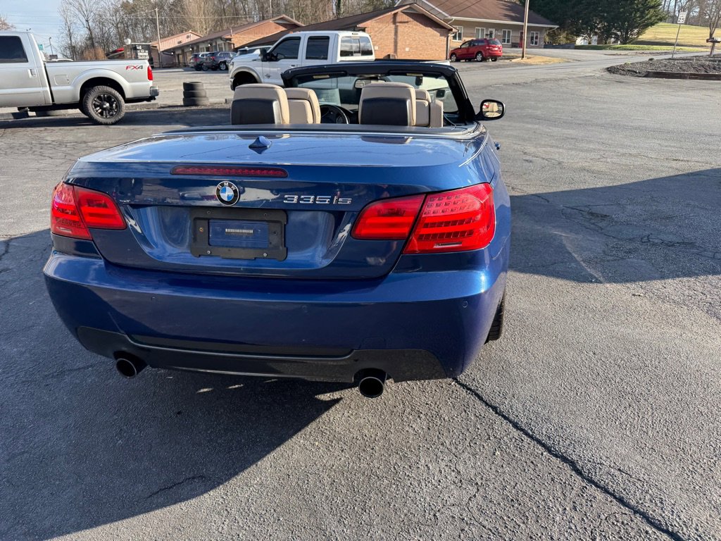 Used 2011 BMW 335is Convertible image 16
