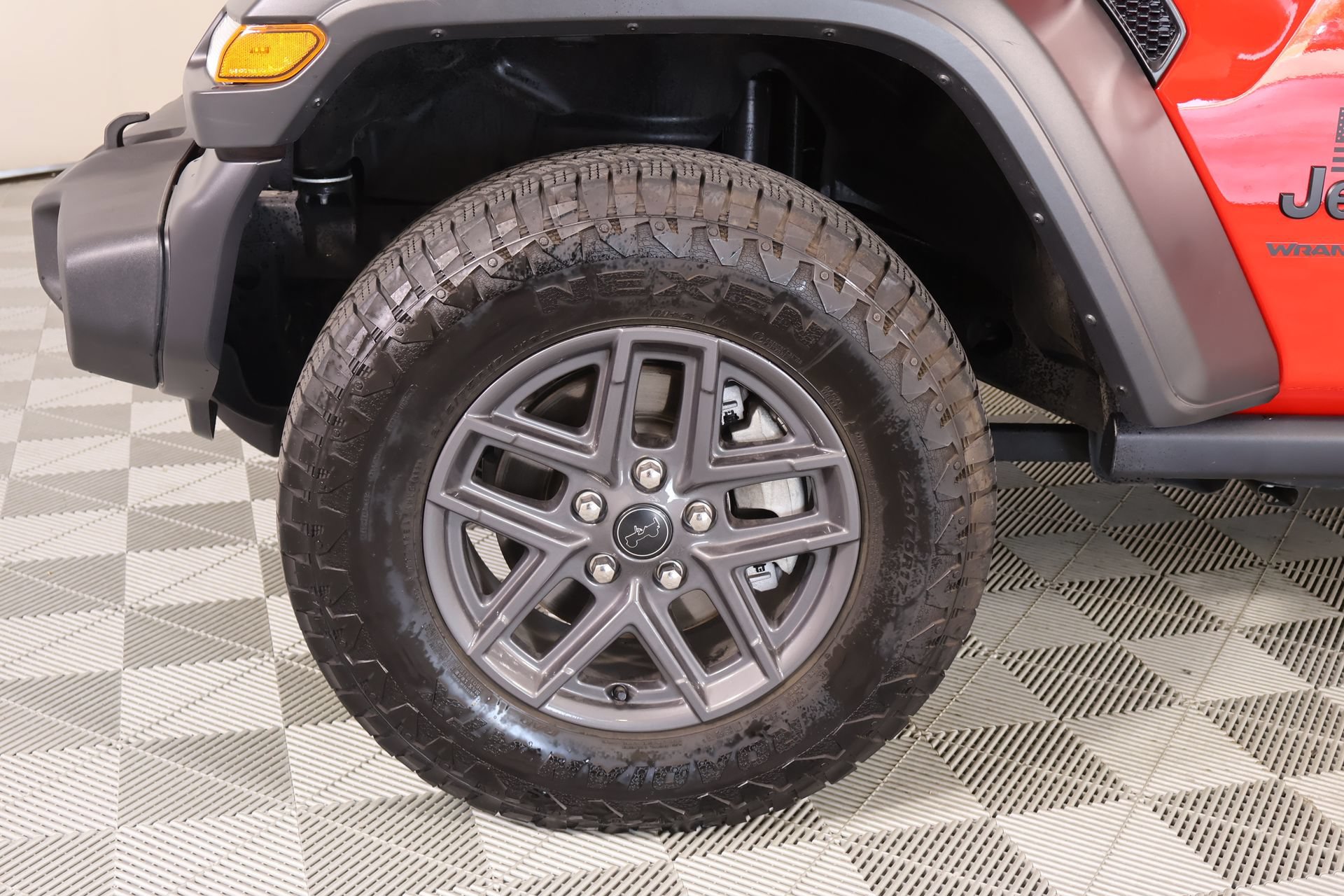 Used 2025 Jeep Wrangler Sport AWD/4WD image 16