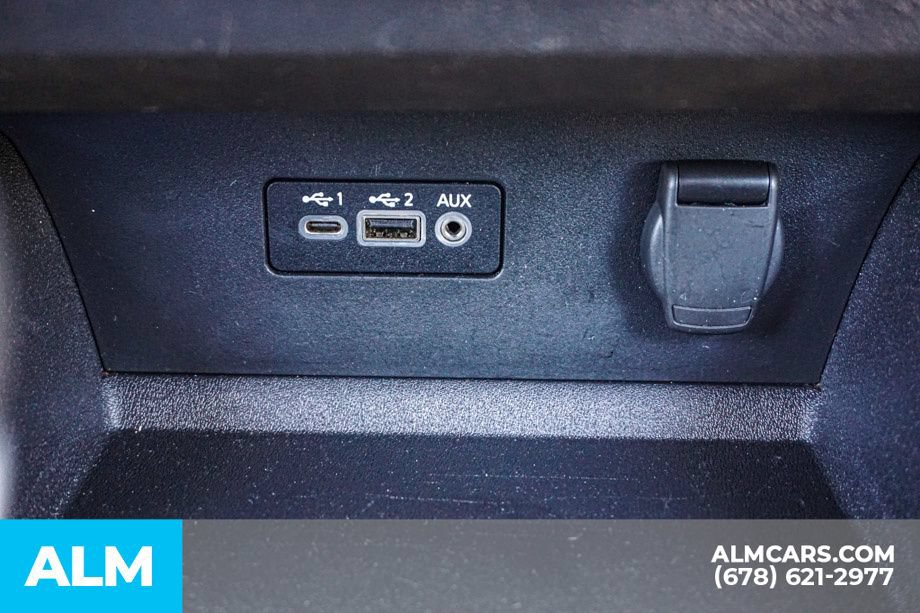 Used 2025 Nissan Altima 2.5 SV FWD image 40