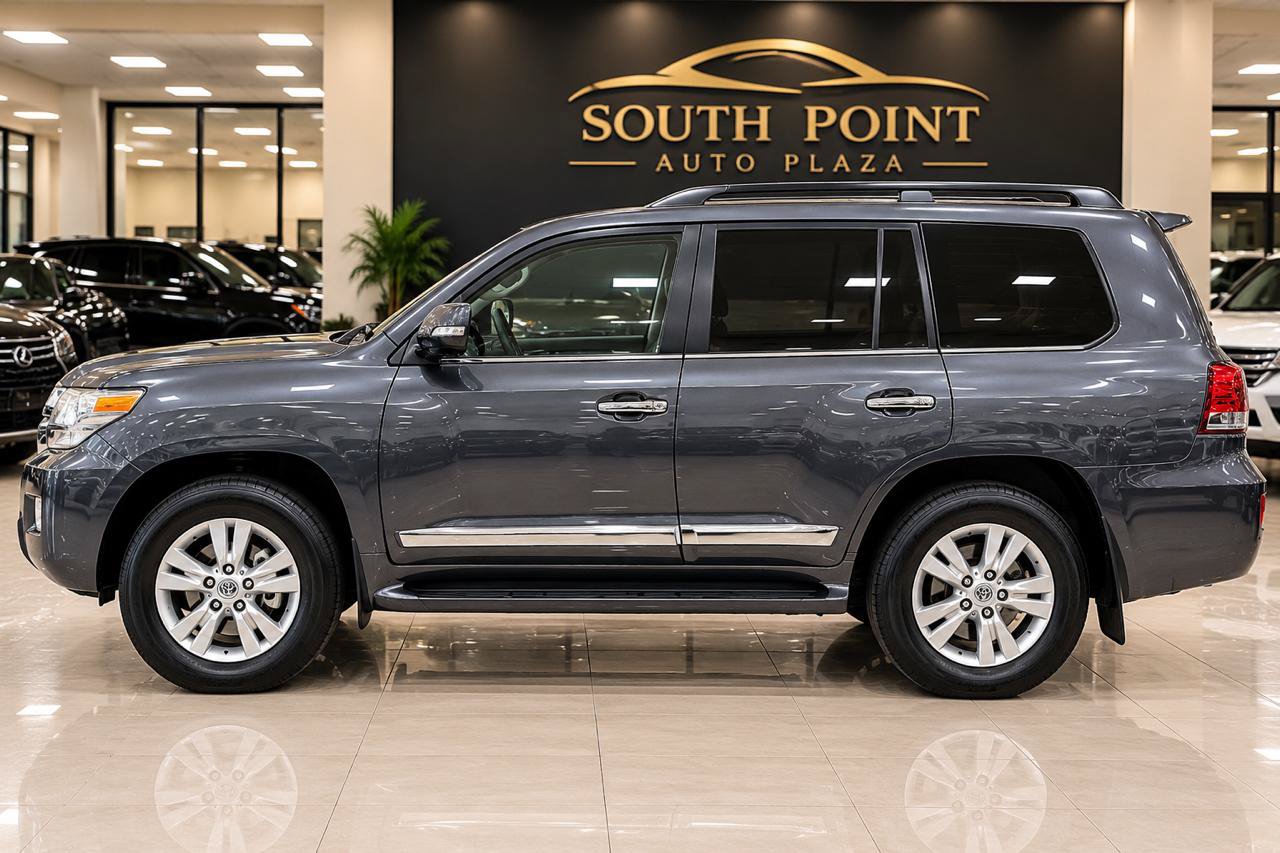 Used 2015 Toyota Land Cruiser AWD/4WD image 4