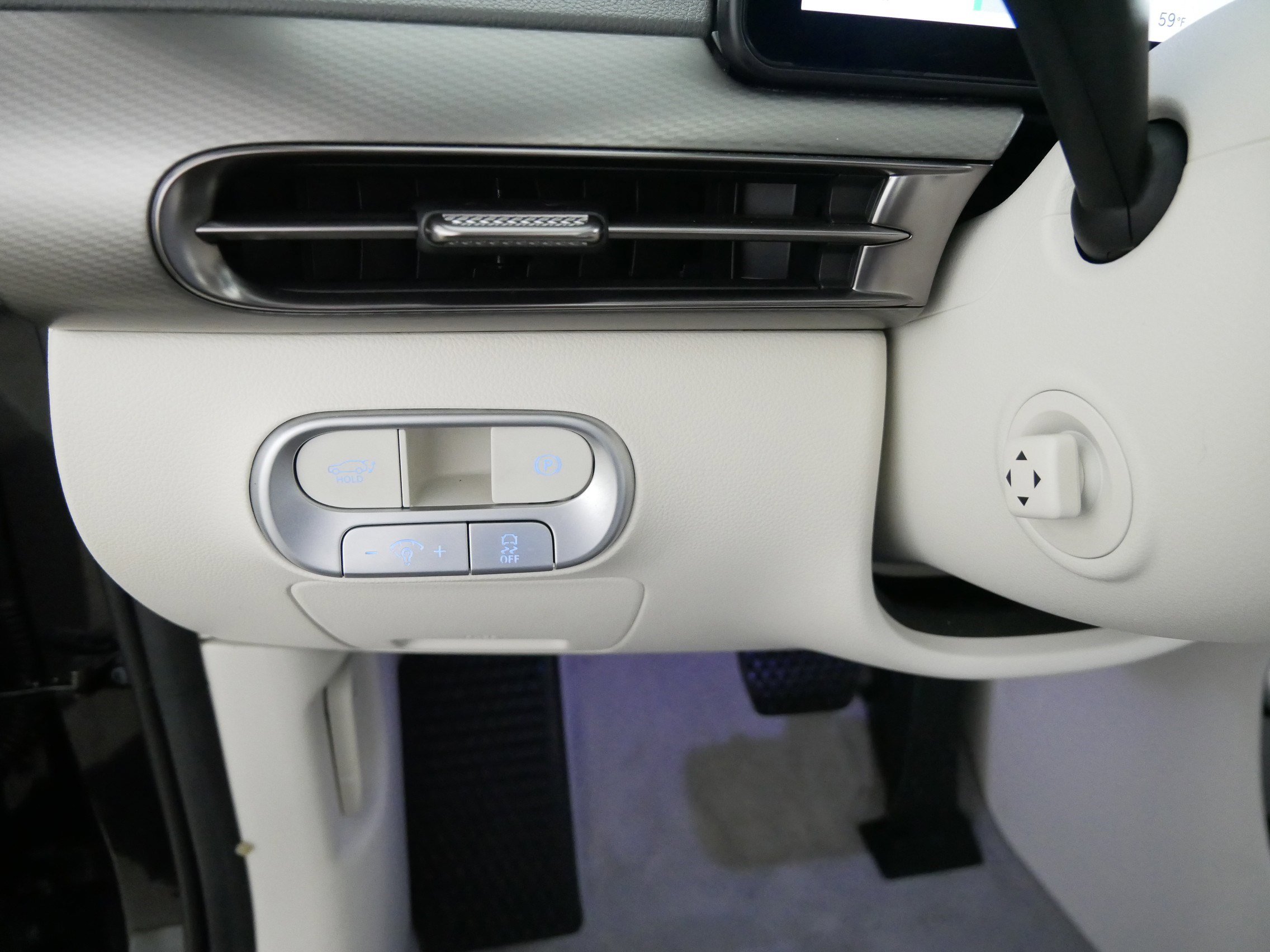 Used 2025 Genesis GV60 Advanced image 26