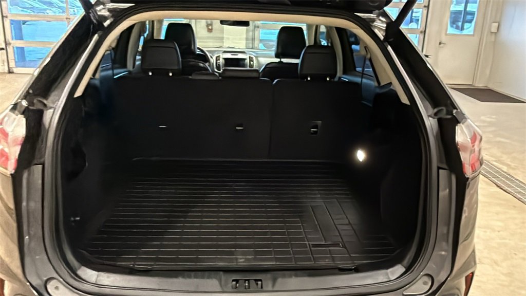 Used 2020 Ford Edge Titanium w/ Class II Trailer Tow Package image 19