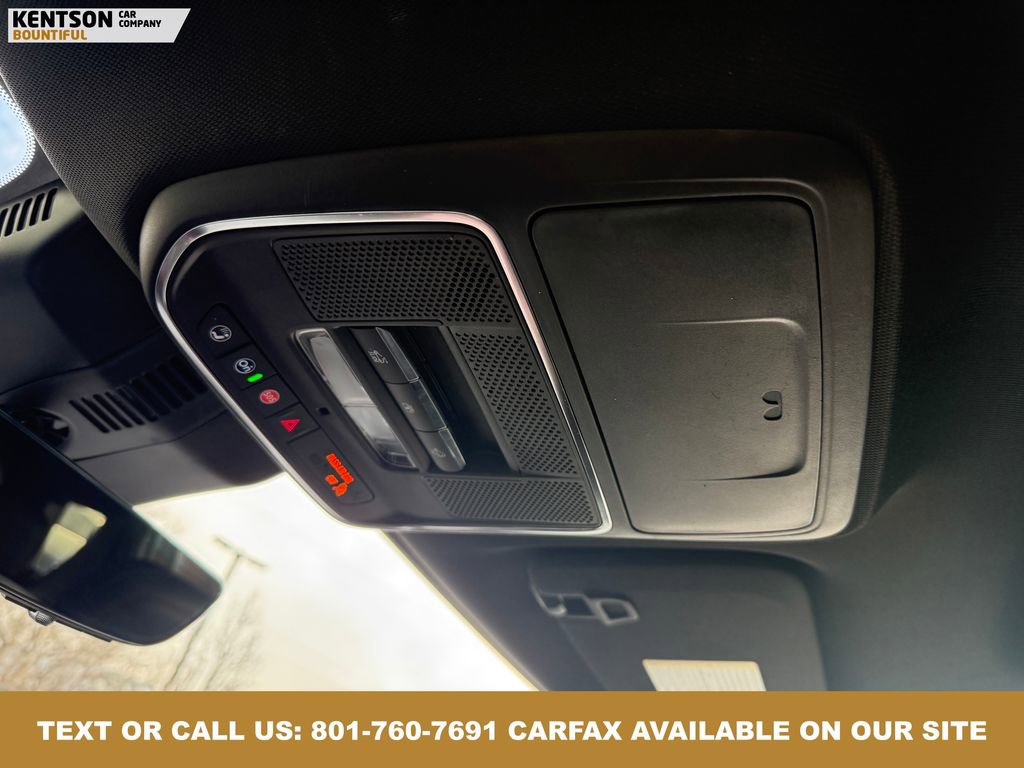 Used 2024 Chevrolet Traverse RS image 29