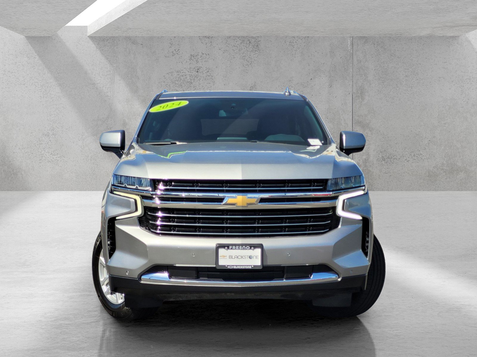 Used 2024 Chevrolet Tahoe LT RWD image 2