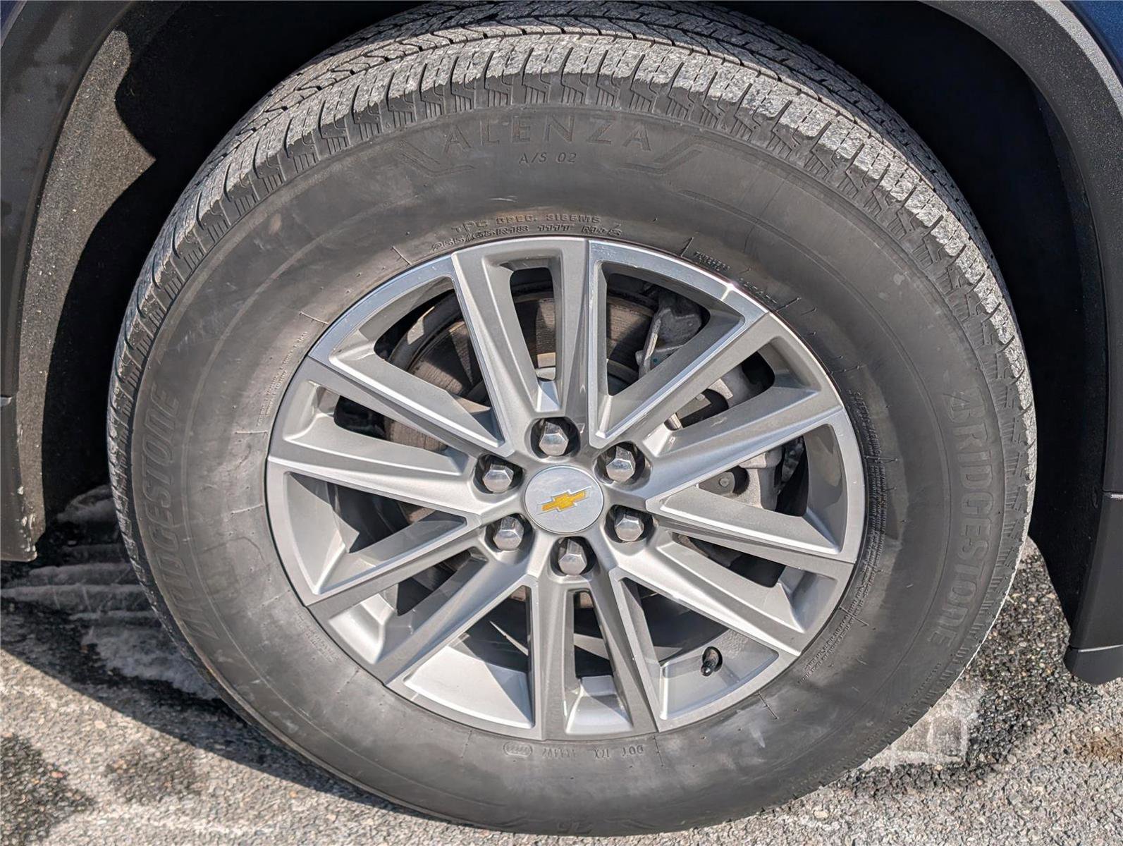 Used 2022 Chevrolet Traverse LT w/ LPO, Floor Liner Package image 11