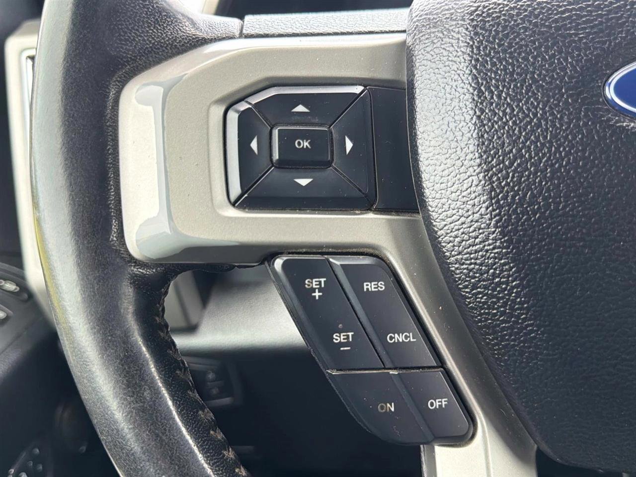 Used 2017 Ford F350 Lariat w/ Lariat Value Package AWD/4WD image 17