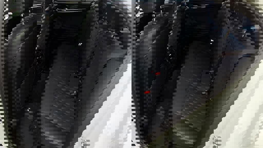 Used 2022 BMW 530e w/ Premium Package image 14