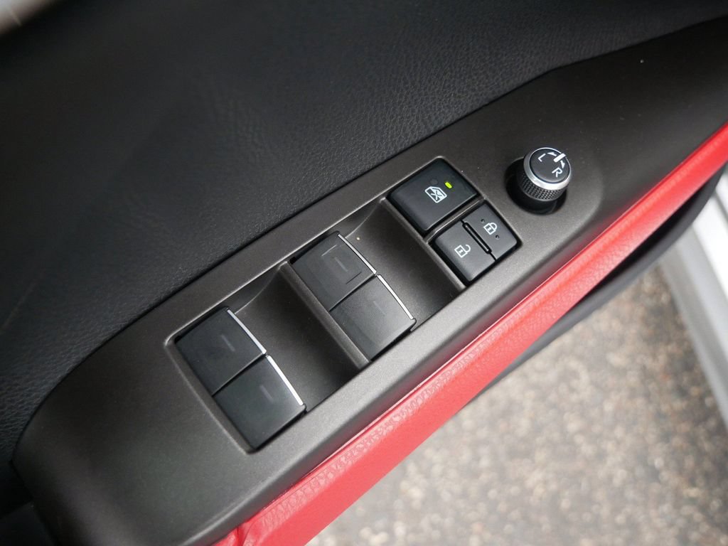 Used 2022 Toyota Camry XSE w/ Carpet Mat Package (TMS) AWD/4WD image 15