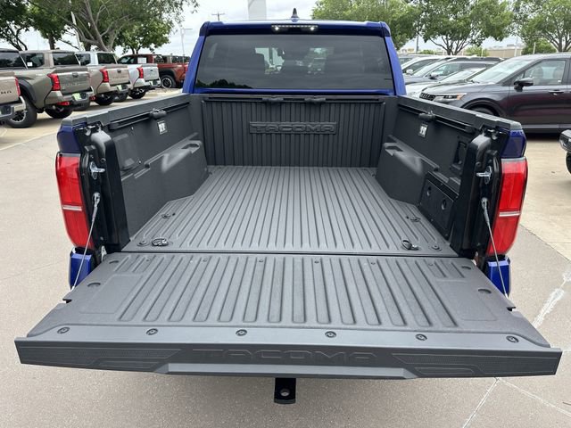 Certified 2024 Toyota Tacoma TRD Off-Road AWD/4WD image 29