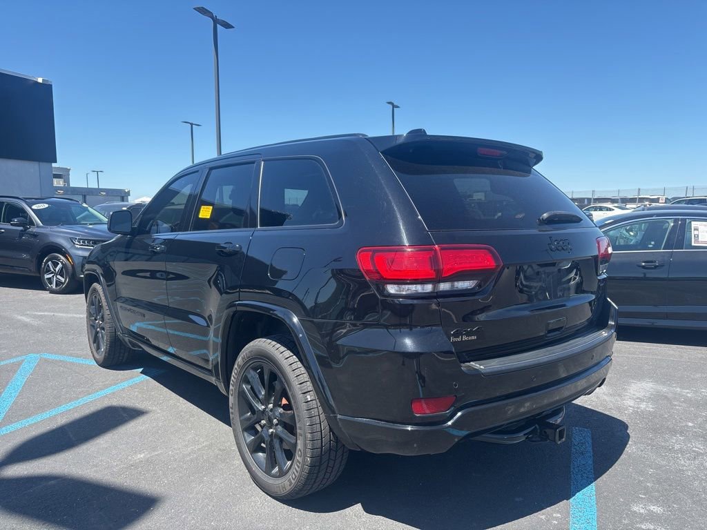 Used 2021 Jeep Grand Cherokee Laredo X AWD/4WD image 5