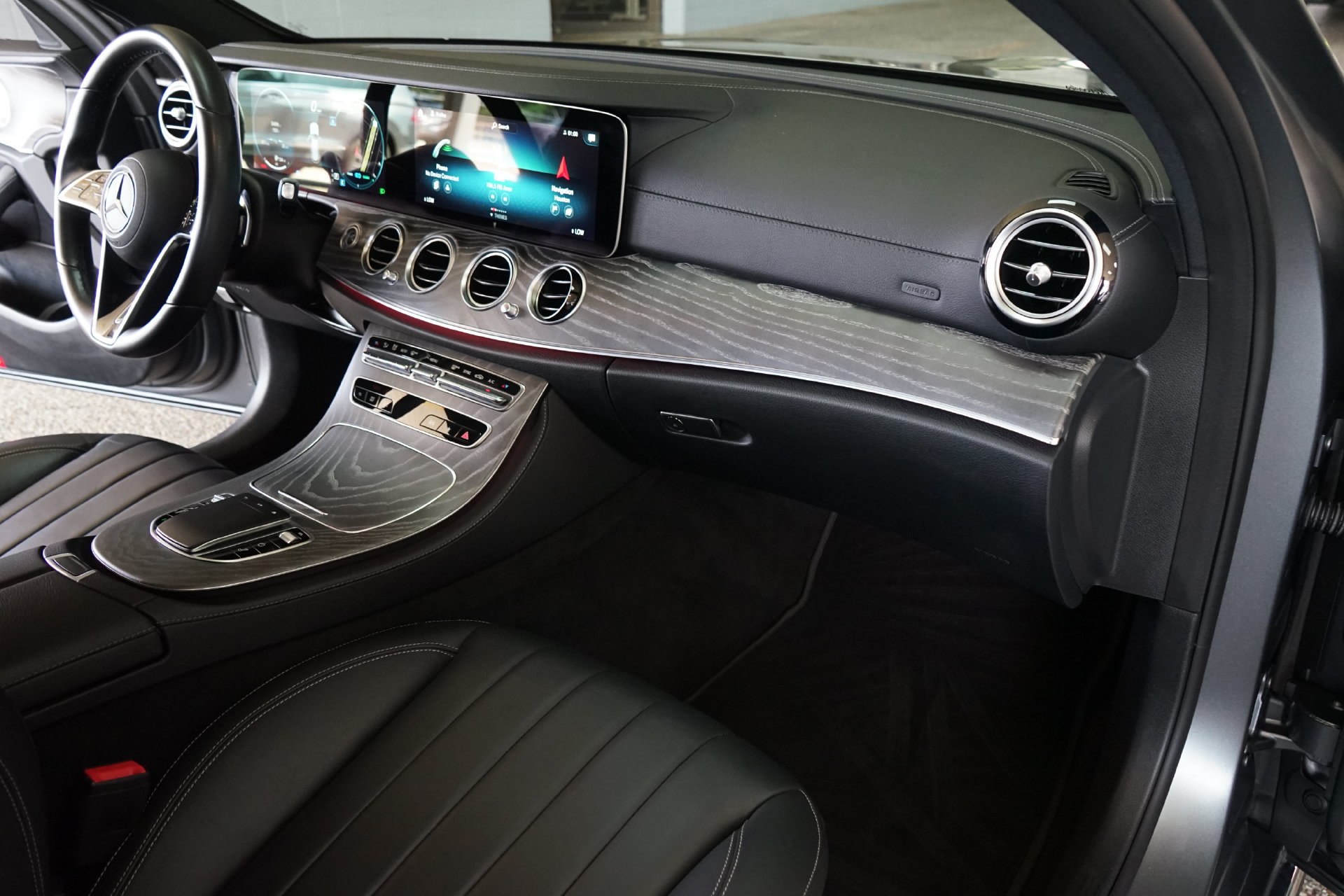 Used 2021 Mercedes-Benz E 450 4MATIC All-Terrain Wagon image 5