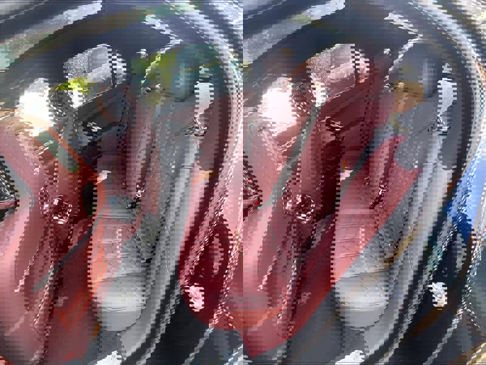 Used 2025 BMW 740i w/ Premium Package image 27