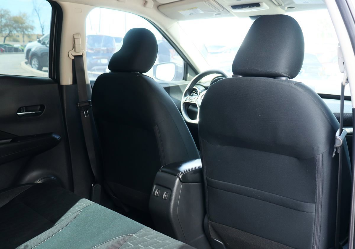 Used 2024 Nissan Kicks SV FWD image 28