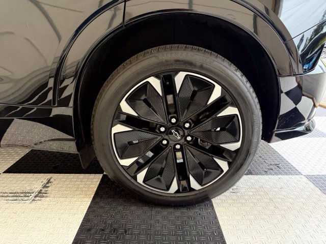 Used 2024 Chevrolet Blazer EV RS AWD/4WD image 11