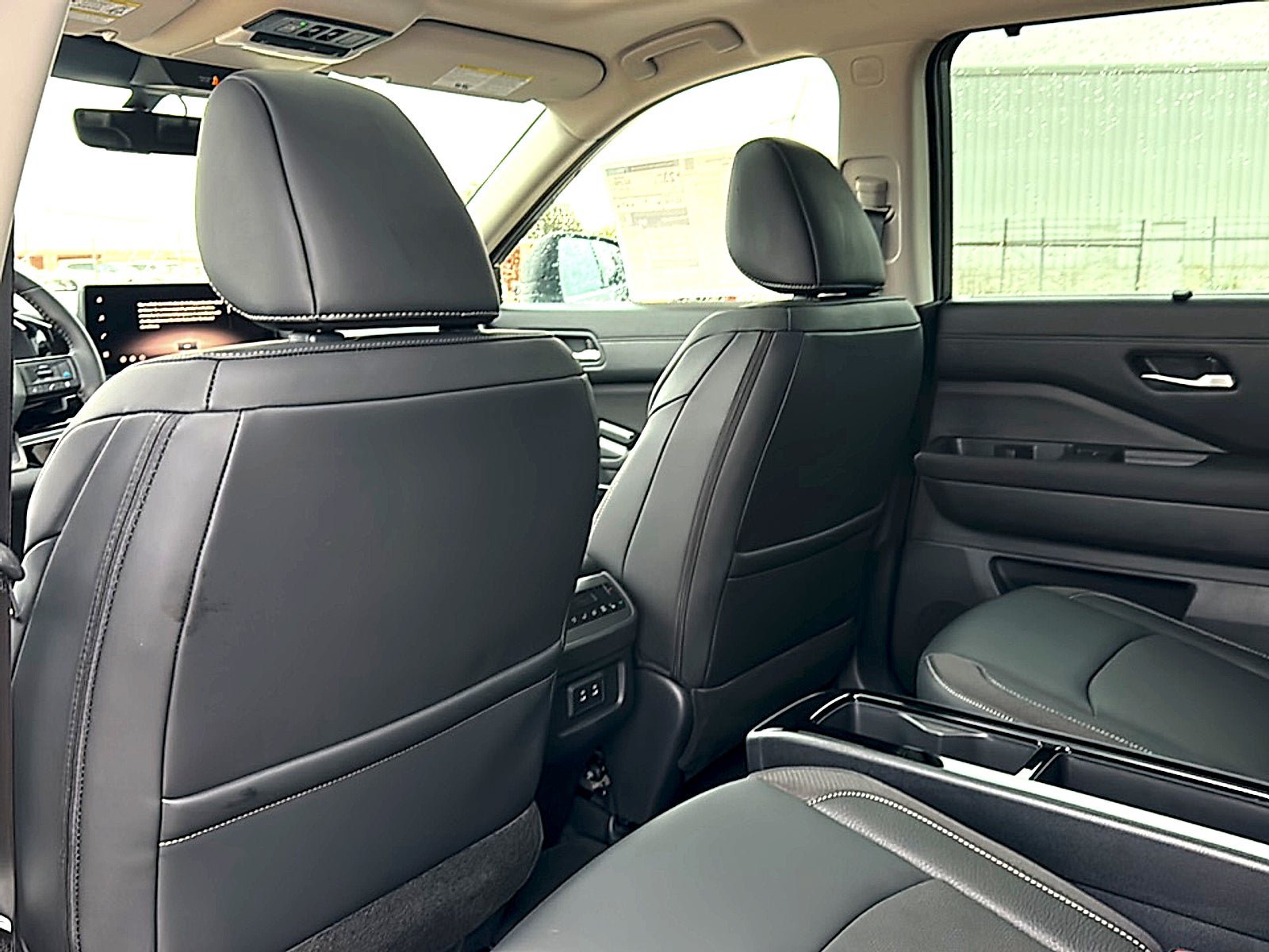 New 2026 Nissan Pathfinder SL w/ SL Premium Package FWD image 15