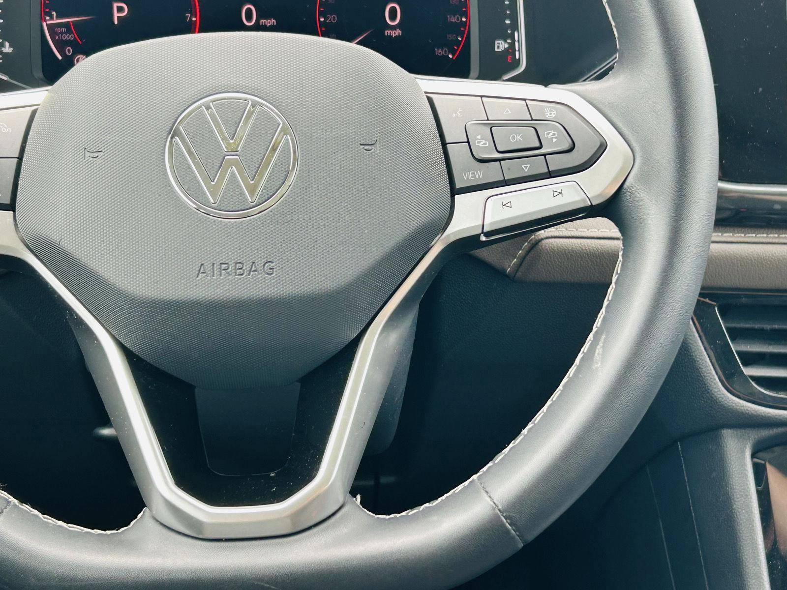 Used 2023 Volkswagen Taos SEL AWD/4WD image 18