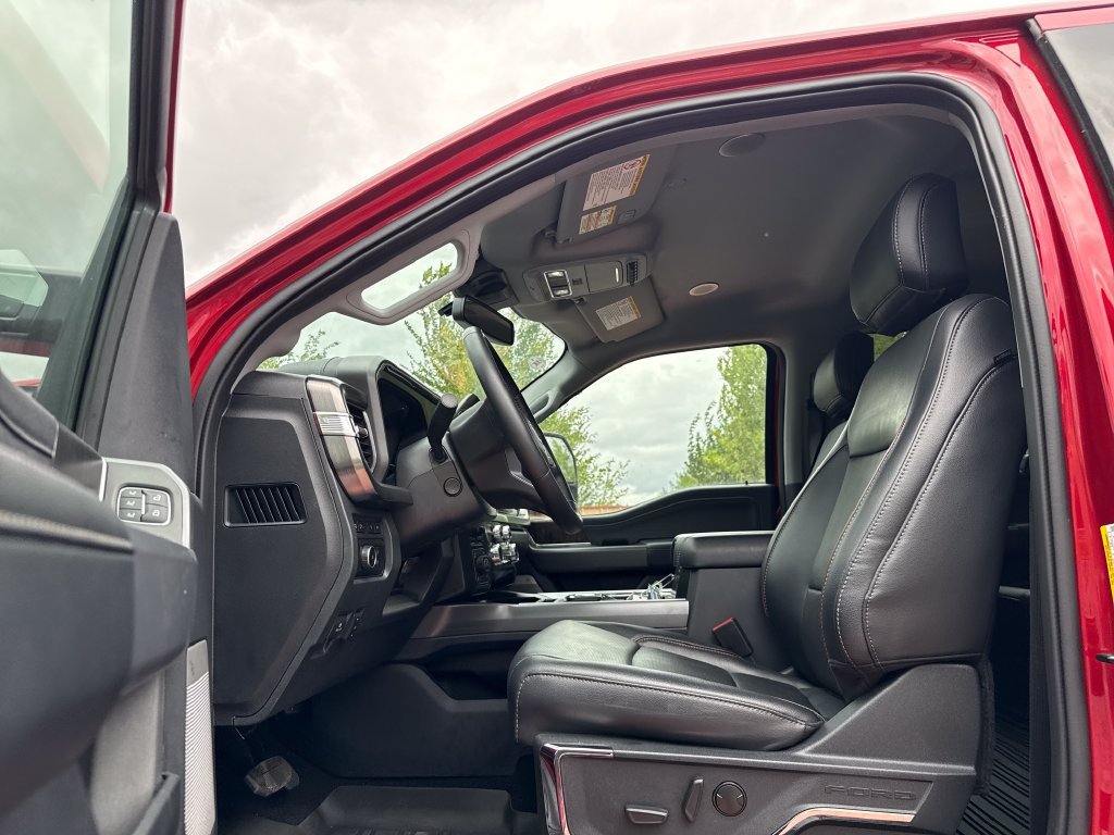 Used 2024 Ford F250 Lariat w/ Lariat Ultimate Package AWD/4WD image 11