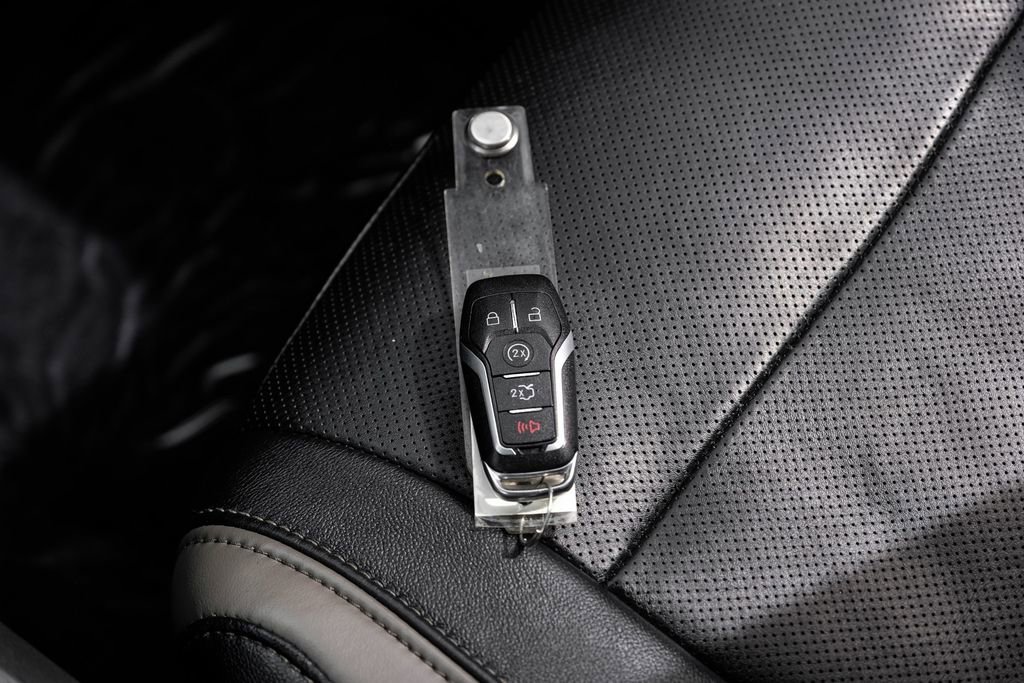 Used 2017 Ford F150 Raptor w/ Equipment Group 802A Luxury image 65