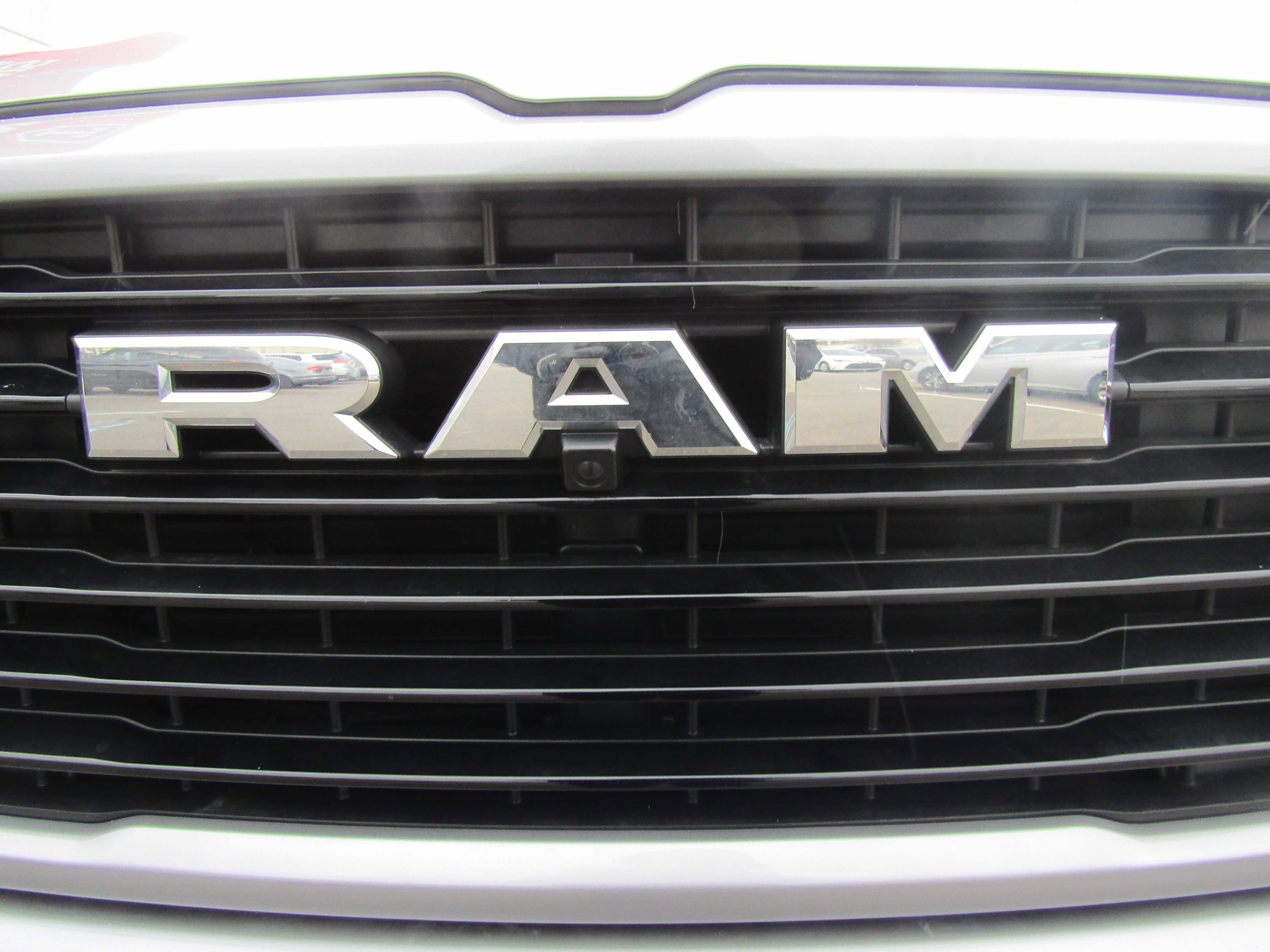 Used 2025 RAM 1500 Laramie w/ Sport Appearance Package image 18